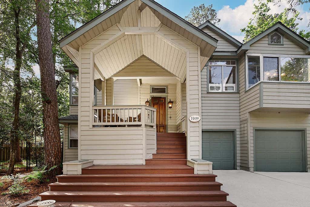 Photo of 18 S Slash Pine Park, The Woodlands, TX 77380 (MLS # 30985898)