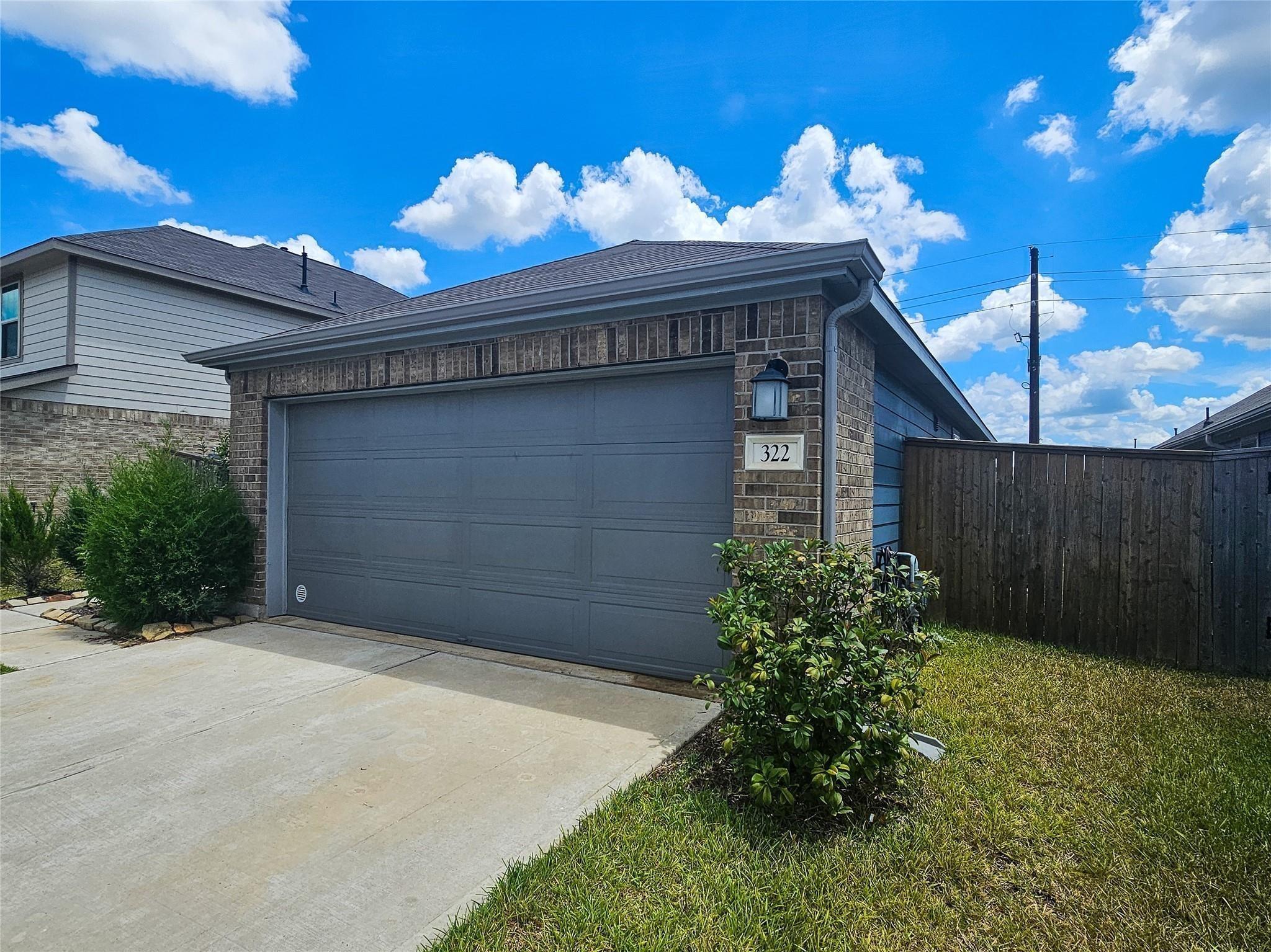 322 Pickwick Gardens Lane