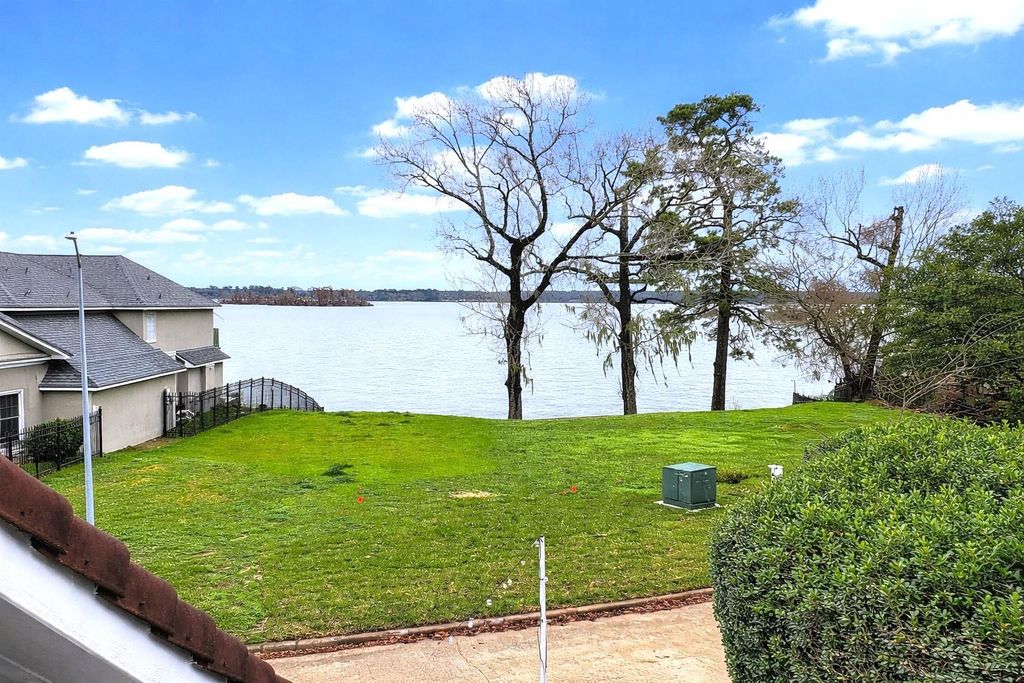 Photo of 20114 Atascocita Shores Drive, Humble, TX 77346 (MLS # 22340029)