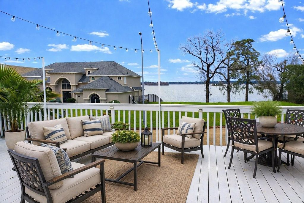 Photo of 20114 Atascocita Shores Drive, Humble, TX 77346 (MLS # 22340029)