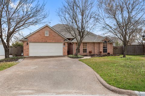 3804 Bridle Trails Court College Station TX 77845
