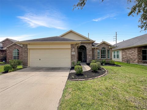 Photo of 21735 Sierra Long Drive, Richmond, TX 77407 (MLS # 98134967)
