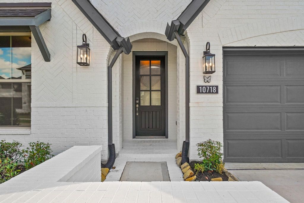 Photo of 10718 Yellow Wild Indigo Lane, Cypress, TX 77433 (MLS # 25533650)