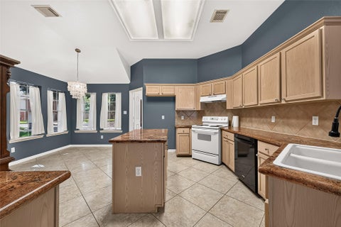 Photo of 12007 Viola Court, Pinehurst, TX 77362 (MLS # 48334540)