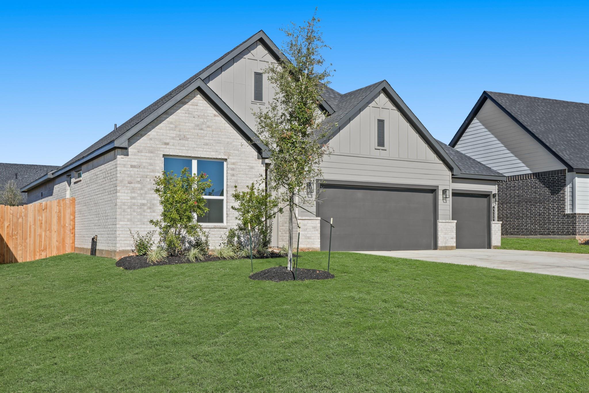 4529 Iguaza Falls Drive