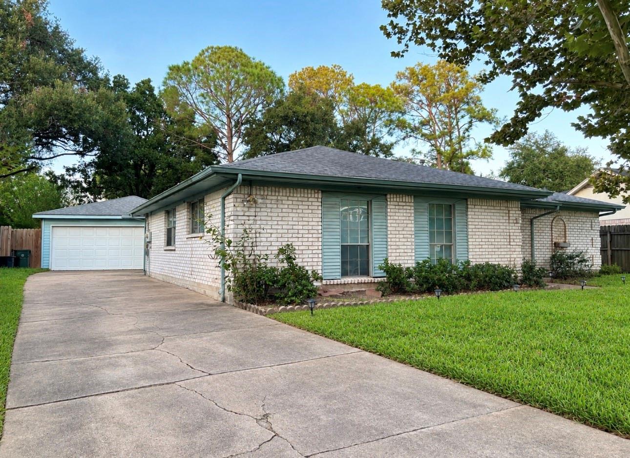 1326 Barrowgate Drive