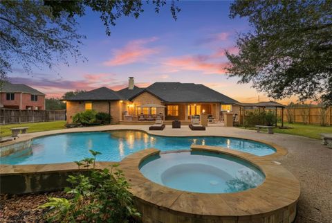 Homes For Sale - 17003 Bowdin Crest Drive<br/> Cypress, TX 77433