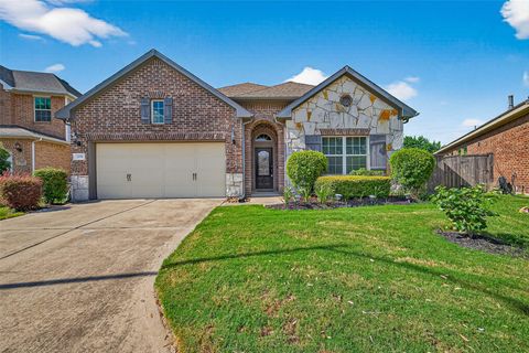 Photo of 176 Castlegate Lane, Houston, TX 77065 (MLS # 36347756)