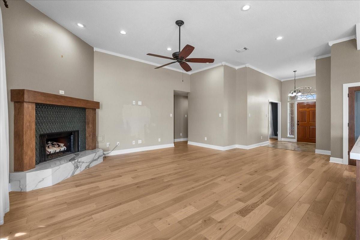 3925 Larkspur Street