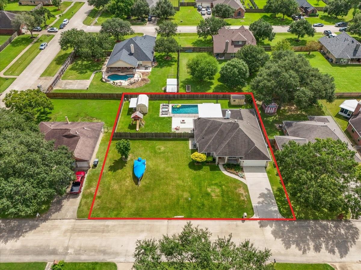 3925 Larkspur Street