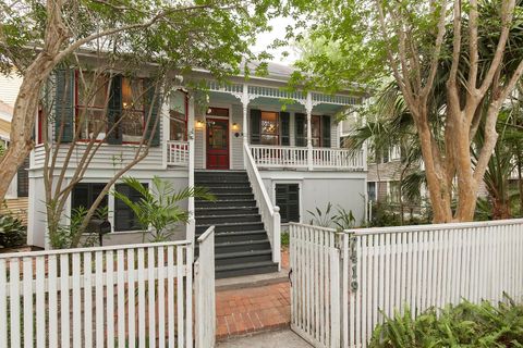 Photo of 2419 Avenue L, Galveston, TX 77550 (MLS # 74577576)