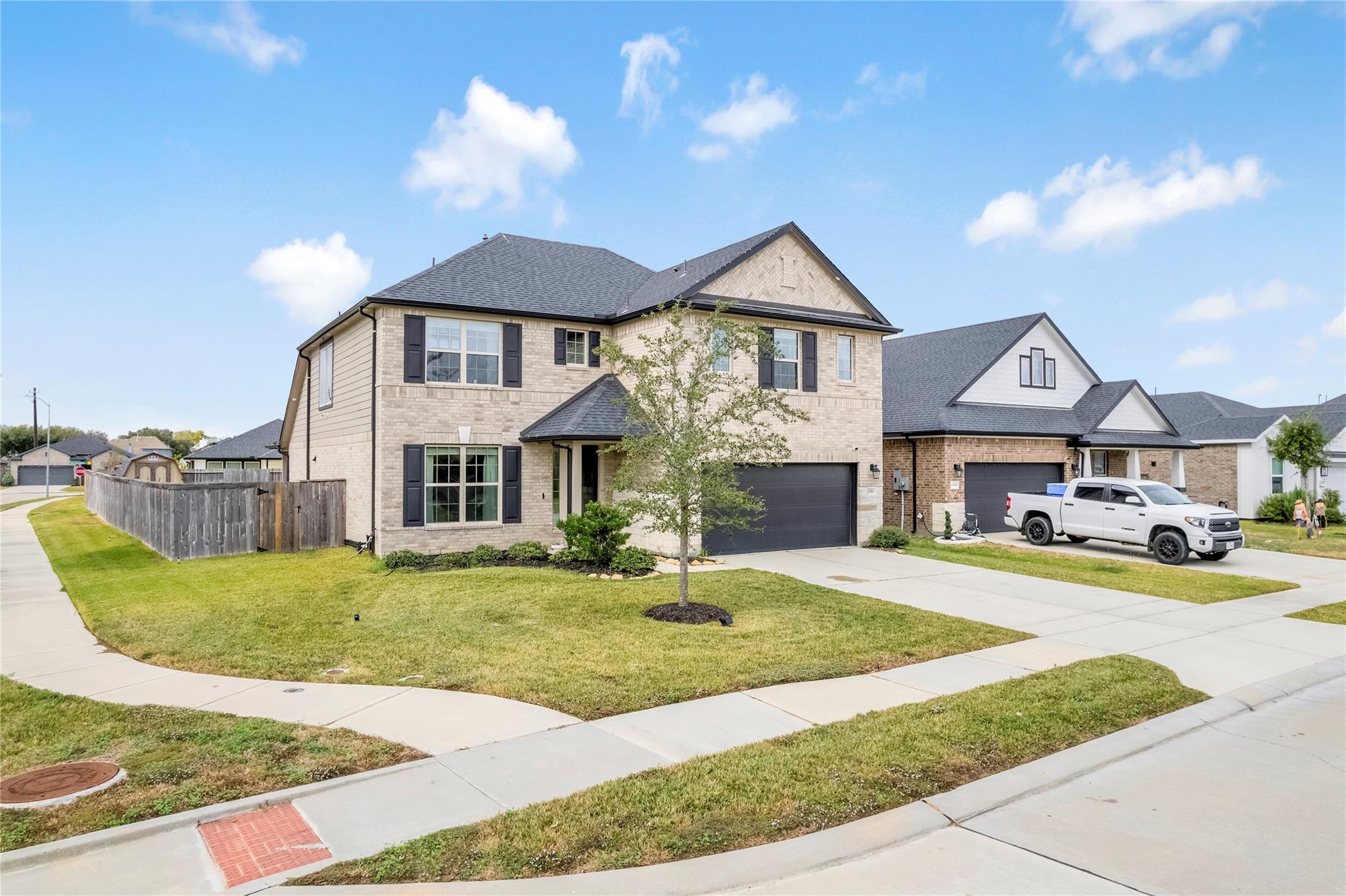 2311 Vanessa Cay Lane