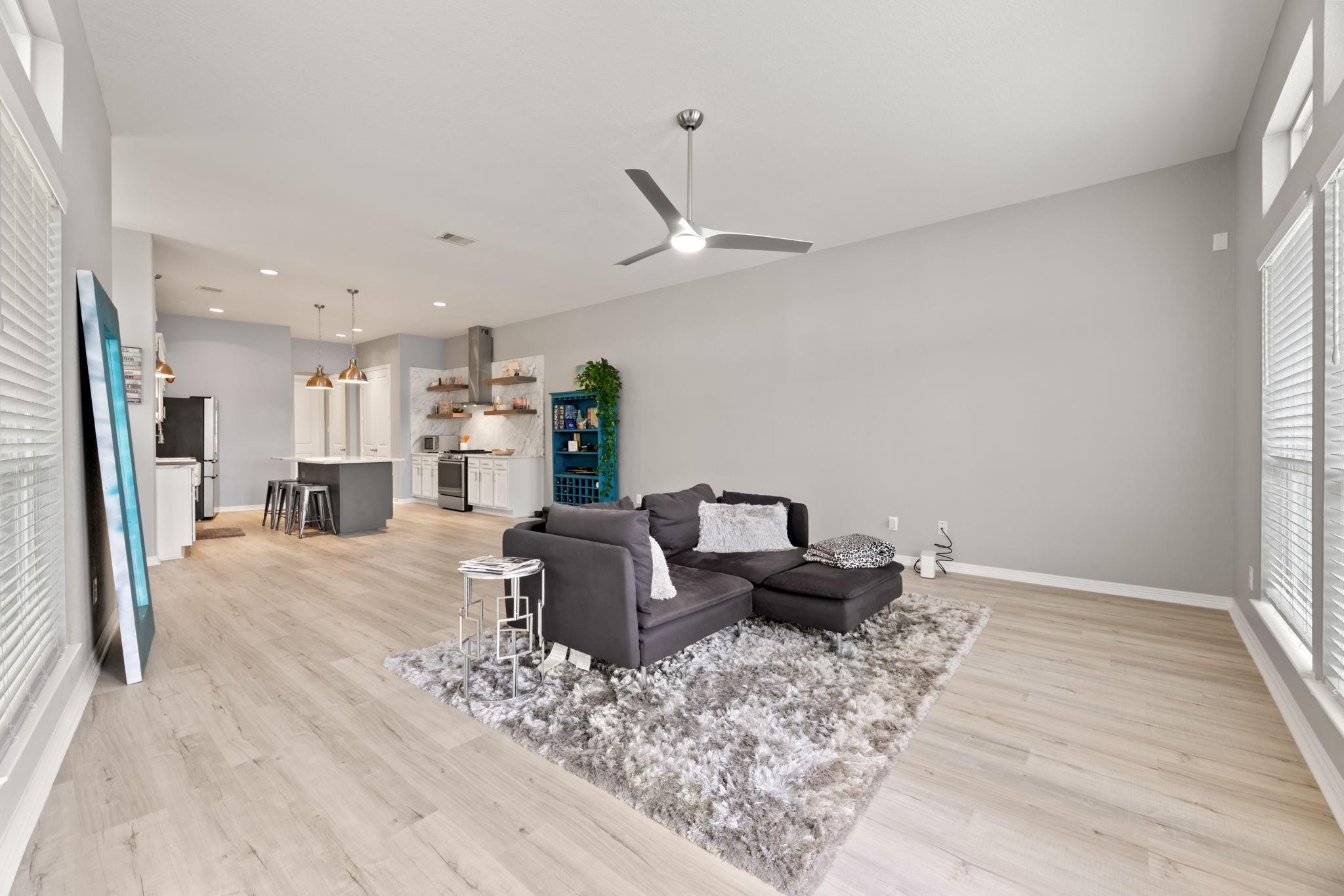 709 N Bayshore Drive