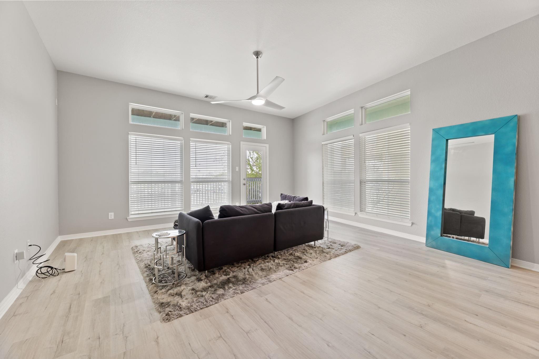 709 N Bayshore Drive