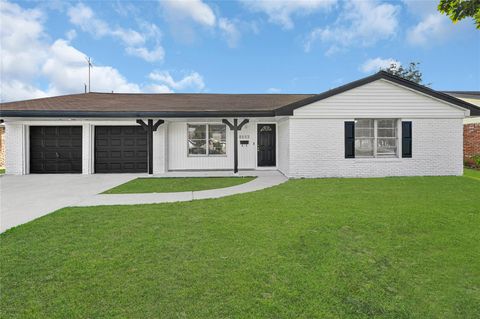 Photo of 8603 Freewood Street, Houston, TX 77034 (MLS # 75369535)