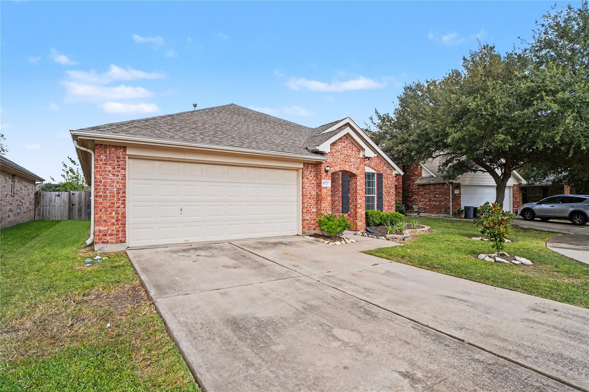 10727 Acacia Forest Trail