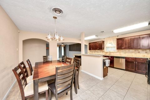 Tiny photo for 5758 Heron Drive, Houston, TX 77033 (MLS # 39268594)