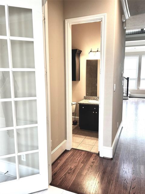 Tiny photo for 1049 W 22nd Street #H, Houston, TX 77008 (MLS # 89091550)