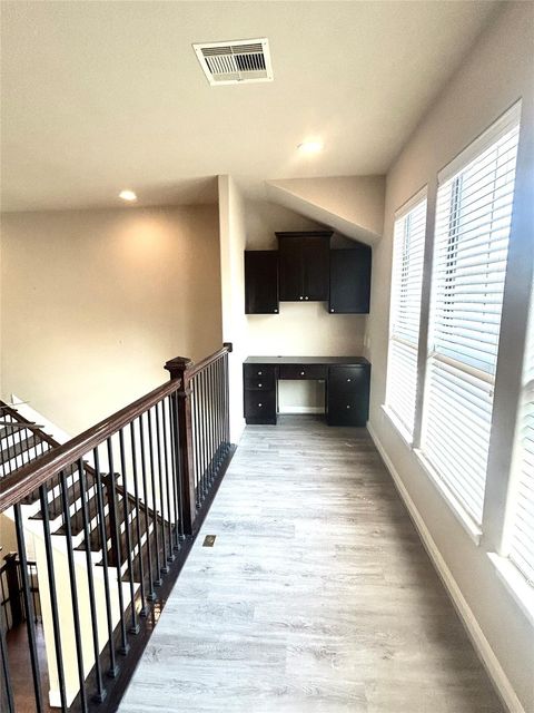 Tiny photo for 1049 W 22nd Street #H, Houston, TX 77008 (MLS # 89091550)