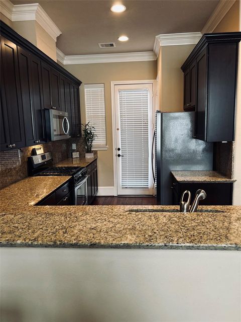 Tiny photo for 1049 W 22nd Street #H, Houston, TX 77008 (MLS # 89091550)