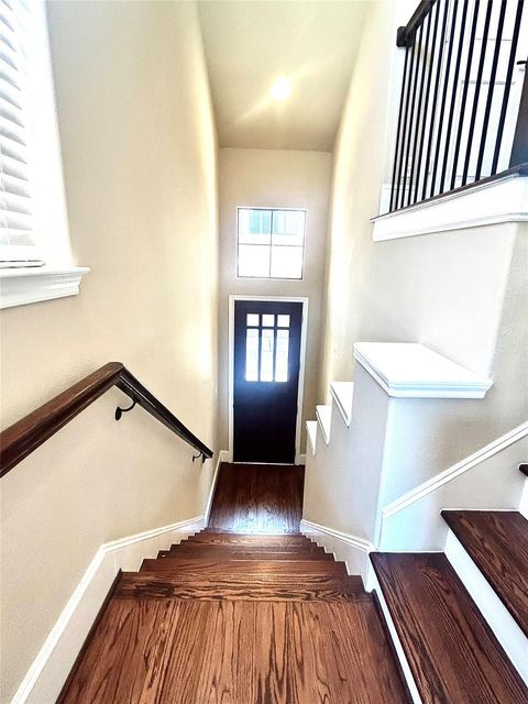 Tiny photo for 1049 W 22nd Street #H, Houston, TX 77008 (MLS # 89091550)