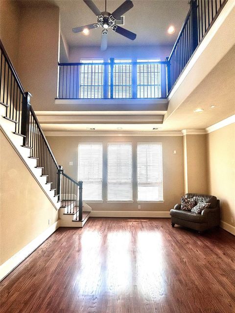 Tiny photo for 1049 W 22nd Street #H, Houston, TX 77008 (MLS # 89091550)