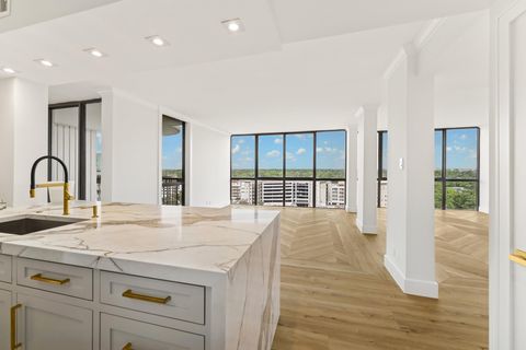 Photo of 5001 Woodway Drive #1305, Houston, TX 77056 (MLS # 27915823)