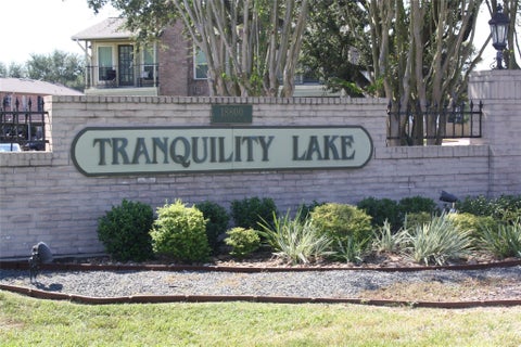 Photo of 18800 Egret Bay Boulevard #1101, Webster, TX 77058 (MLS # 50874628)