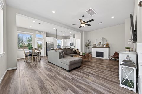 Townhouse For Sale - 19662 San Angelo Park Drive<br/> Cypress, TX 77433