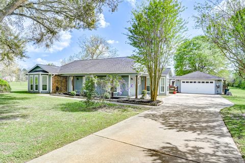 Photo of 31031 Torrey Road, Waller, TX 77484 (MLS # 41572853)