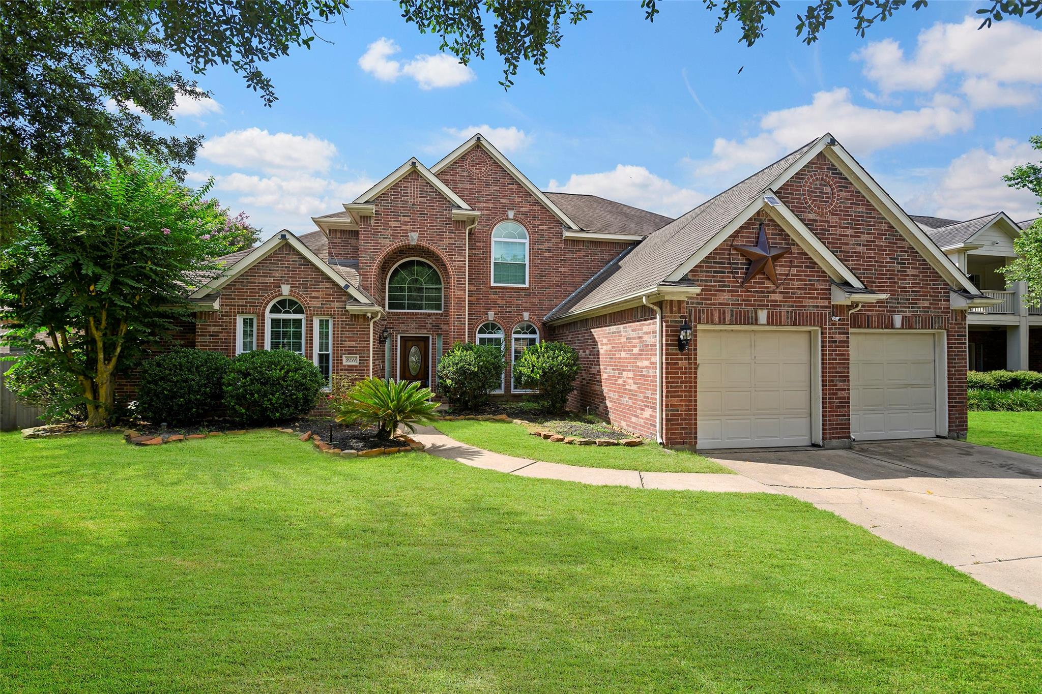 9211 Memorial Grove Drive