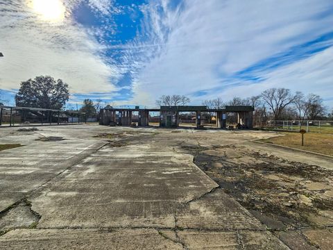 Photo of 11408 Martin Luther King Jr Boulevard, Houston, TX 77048 (MLS # 76750955)