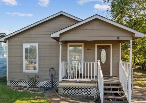 Photo of 2312 Cromwell Street, Houston, TX 77093 (MLS # 37452244)