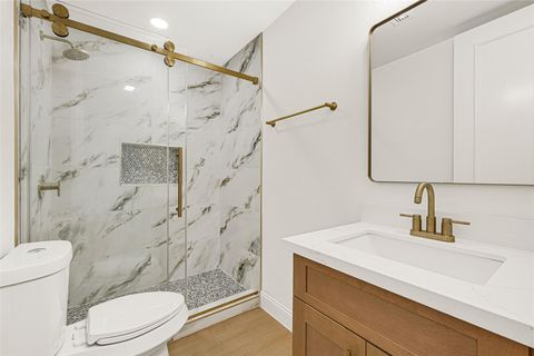 Tiny photo for 2230 Fulham Court, Houston, TX 77063 (MLS # 43032538)