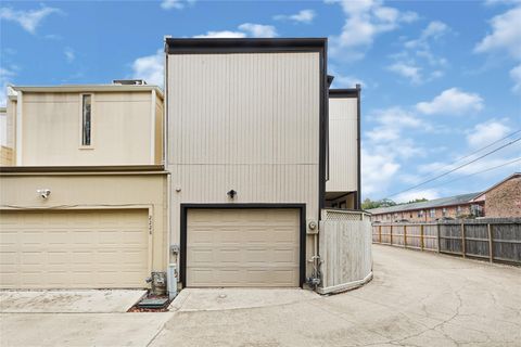 Tiny photo for 2230 Fulham Court, Houston, TX 77063 (MLS # 43032538)