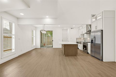 Tiny photo for 2230 Fulham Court, Houston, TX 77063 (MLS # 43032538)