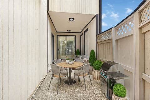 Tiny photo for 2230 Fulham Court, Houston, TX 77063 (MLS # 43032538)