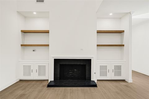 Tiny photo for 2230 Fulham Court, Houston, TX 77063 (MLS # 43032538)