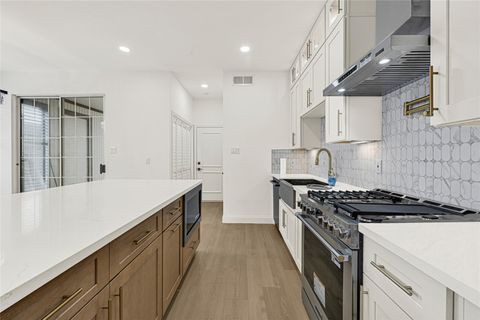 Tiny photo for 2230 Fulham Court, Houston, TX 77063 (MLS # 43032538)