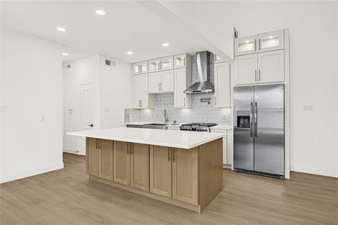 Tiny photo for 2230 Fulham Court, Houston, TX 77063 (MLS # 43032538)