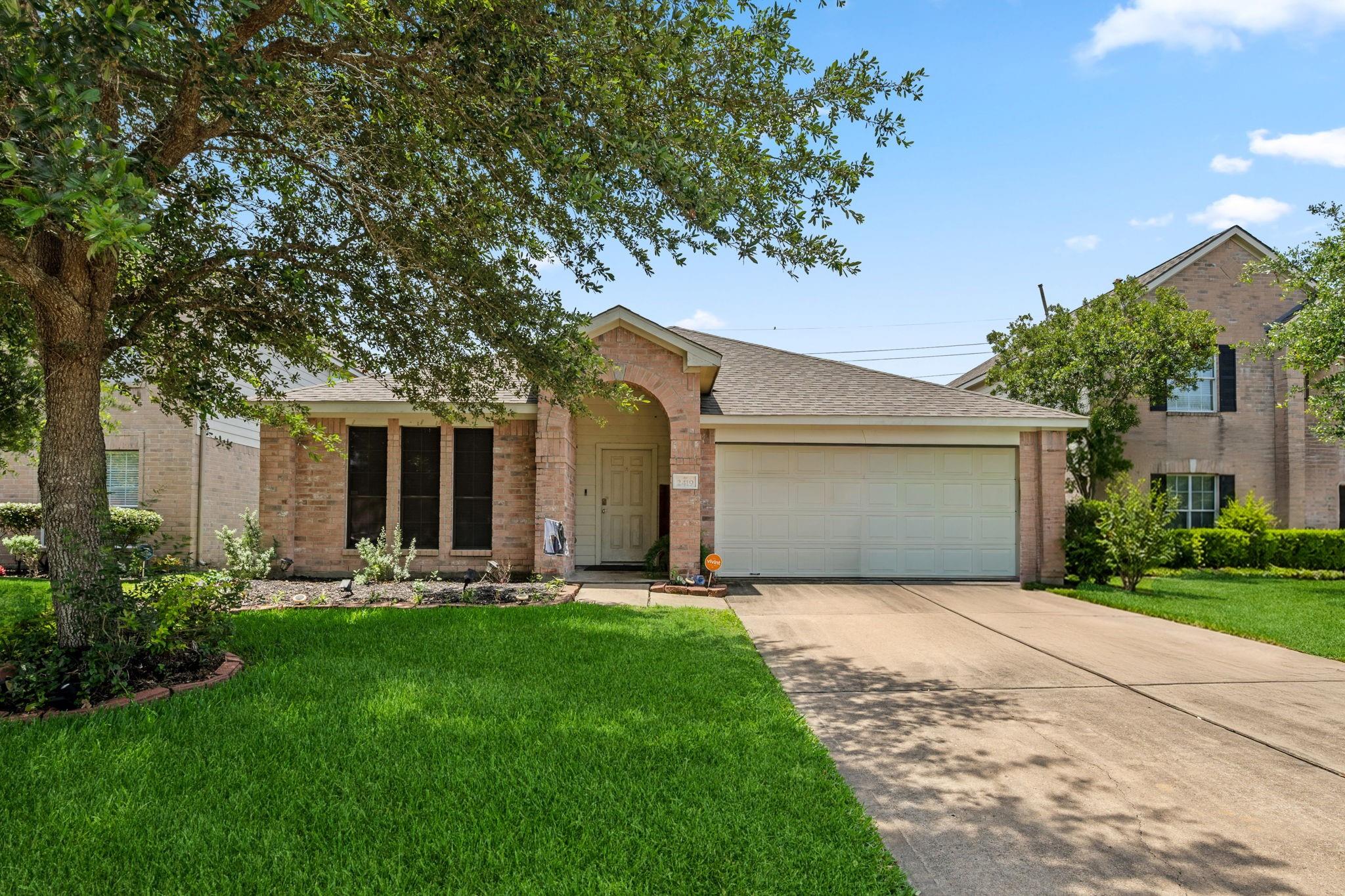 2419 Alcove Foster Court