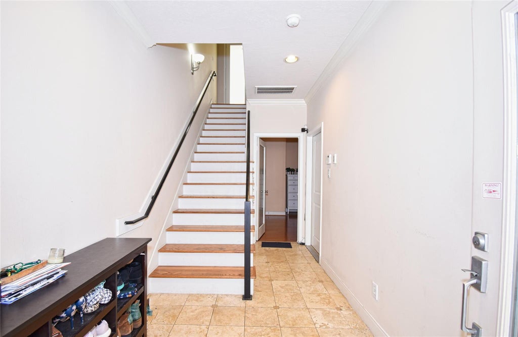Photo of 2406 Dorrington Street #C, Houston, TX 77030 (MLS # 5709510)