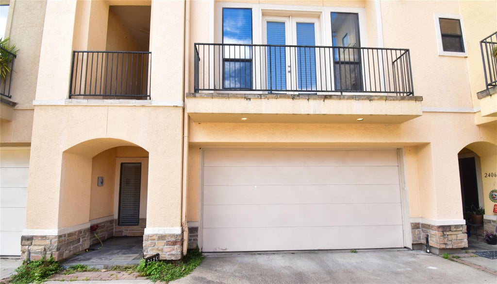 Photo of 2406 Dorrington Street #C, Houston, TX 77030 (MLS # 5709510)