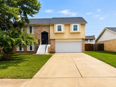 Photo of 12306 Taylors Crossing Drive, Tomball, TX 77375 (MLS # 90946717)