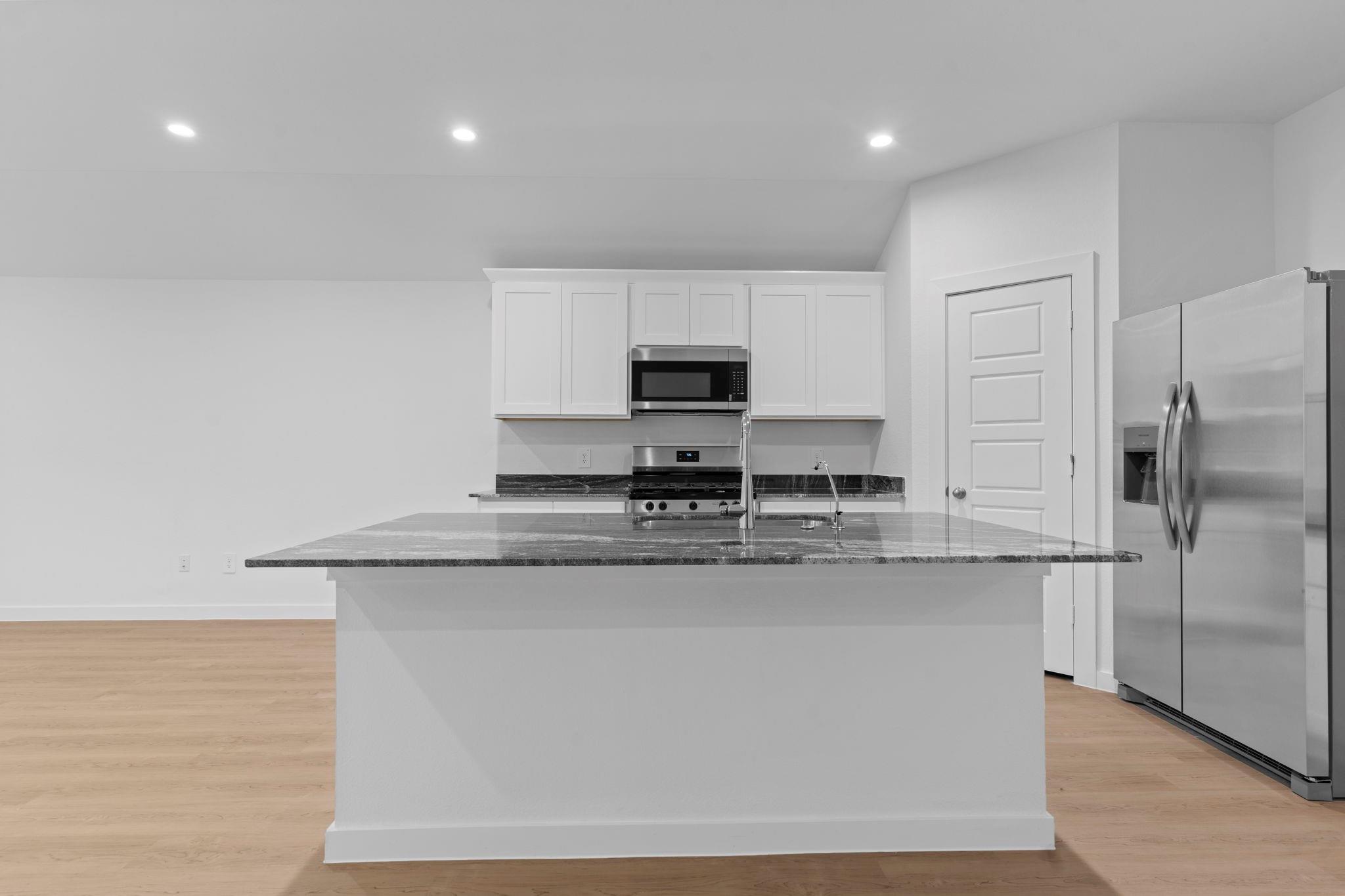 1511 Splashing Wave Drive