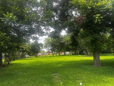 Vacant Land For Sale - 908 Chestnut Street<br/> Galveston County, La Marque, TX 77568