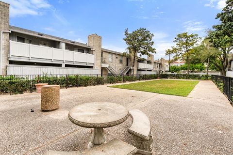 Tiny photo for 10633 Braes Bend Drive, Houston, TX 77071 (MLS # 70755542)