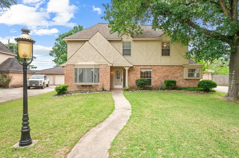Photo of 18107 Shadow Valley Drive, Spring, TX 77379 (MLS # 67719485)