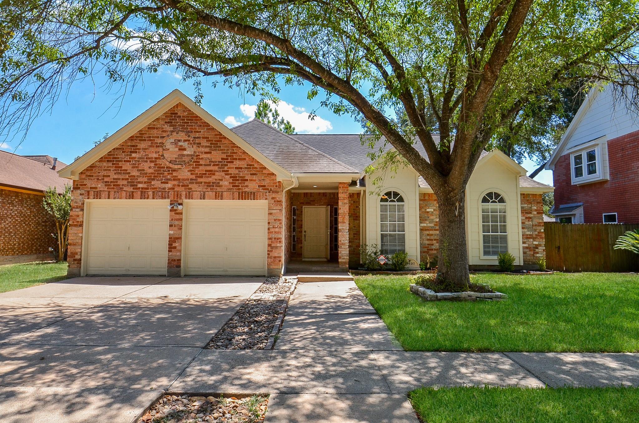 19127 Lookout Mountain Lane