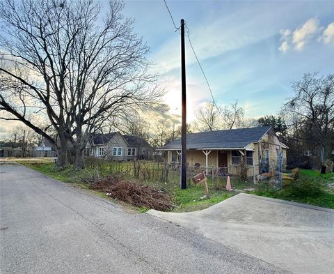 Tiny photo for 6032 Grace Lane, Houston, TX 77021 (MLS # 13988146)